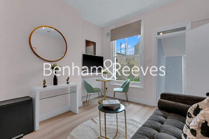 1 Bedroom Flat To Rent In Lena Gardens, Hammersmith, W6