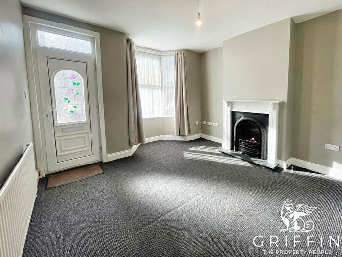 2 Bedroom Terraced House To Rent In Darnley Road, Grays, RM17