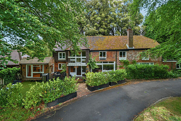 5 Bedroom Detached House For Sale In Croft Lane, Crondall, Farnham, GU10