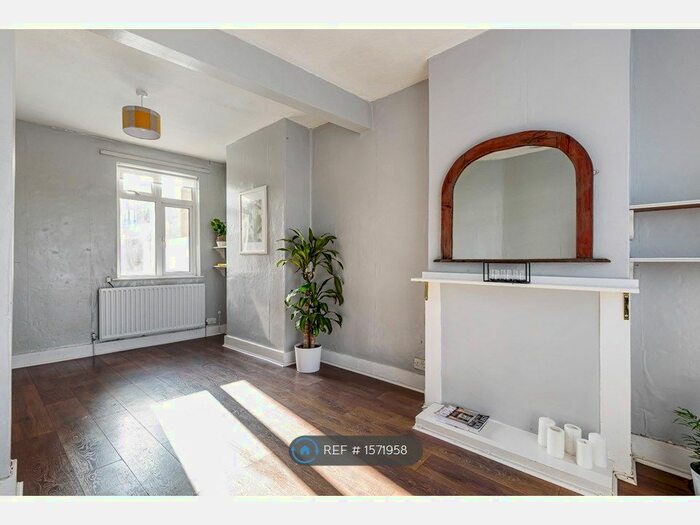 2 Bedroom Terraced House To Rent In Burnt Ash Lane, Bromley, BR1