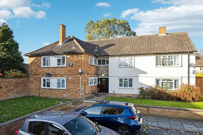 1 Bedroom Flat For Sale In Victoria Road, Ruislip, HA4