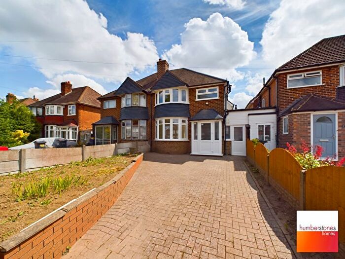 3 Bedroom Semi-Detached House To Rent In Quinton Road West, Quinton, Birmingham, B32