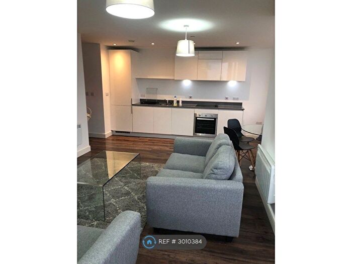 2 Bedroom Flat To Rent In Broadway, Birmingham, B15