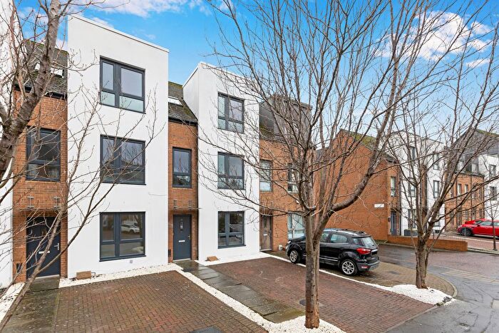 4 Bedroom Town House For Sale In Ferry Gait Drive, Silverknowes, Edinburgh, EH4