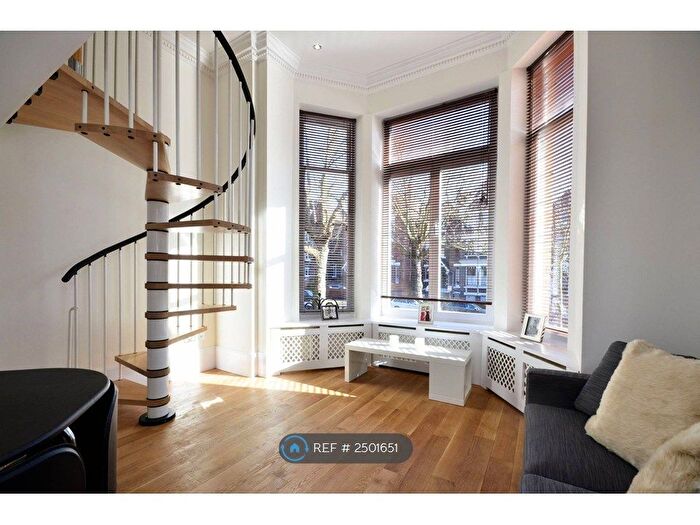 Studio To Rent In Fitzjohn's Avenue, London, NW3