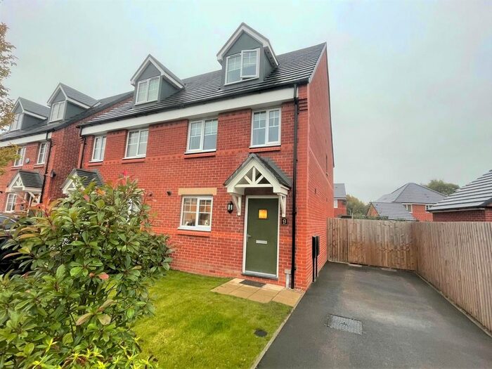 3 Bedroom Semi-detached House For Sale In North Meadow Close, Golborne, Warrington, WA3