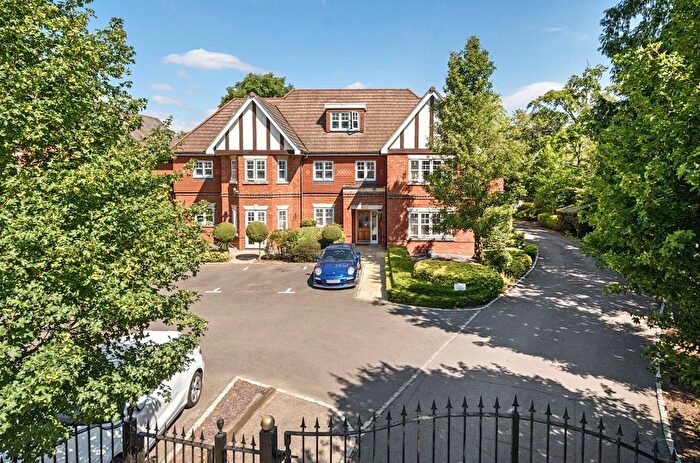 2 Bedroom Flat For Sale In Broomfield, Binfield, Bracknell, RG42