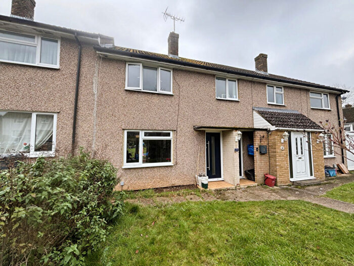 3 Bedroom Terraced House For Sale In Holly Leys, Stevenage, SG2