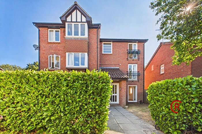 1 Bedroom Flat To Rent In Rabournmead Drive, Northolt, UB5