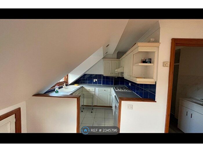 1 Bedroom Studio To Rent In Cintra Park, London, SE19