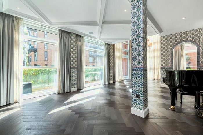 4 Bedroom Flat To Rent In Gatliff Road, London, SW1W