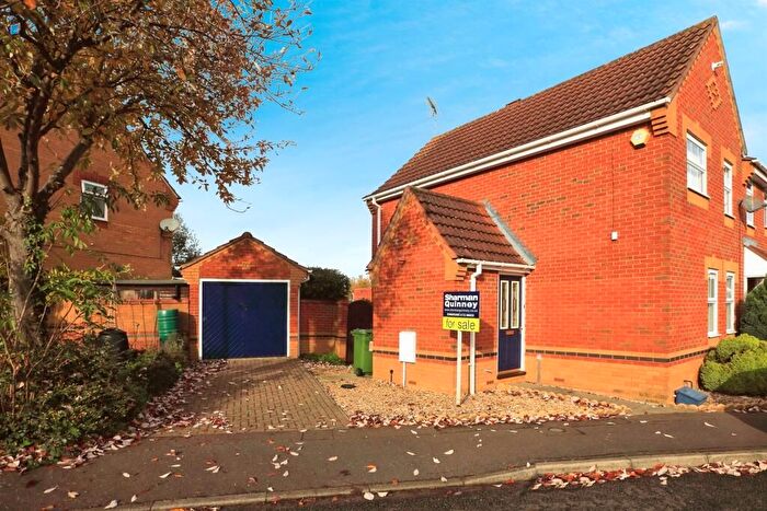 3 Bedroom Semi-Detached House To Rent In Turnstone Way, Stanground, Peterborough, PE2