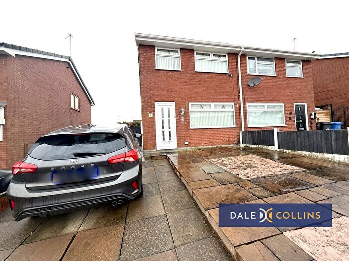 3 Bedroom Semi Detached House For Sale In Skye Close, Weston Park, ST3