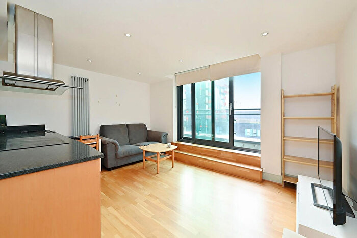 2 Bedroom Flat For Sale In Millharbour, Canary Wharf, E14