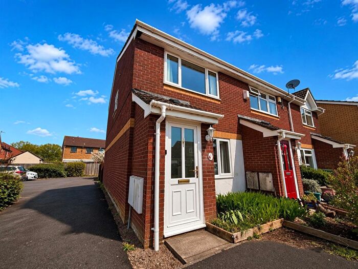 2 Bedroom End Terrace House For Sale In Waun Erw, Caerphilly, CF83