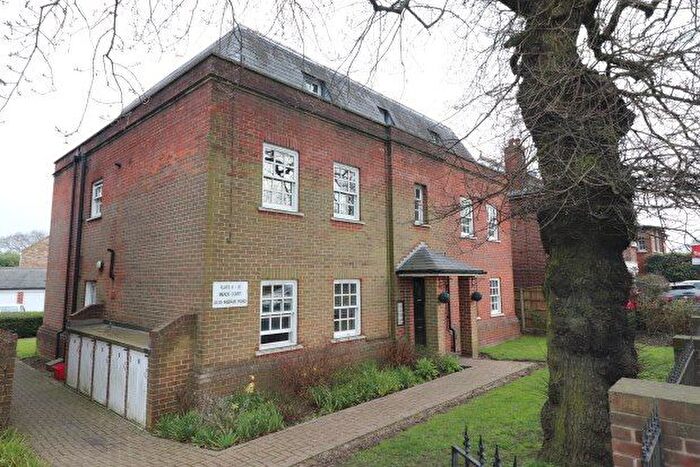 1 Bedroom Flat To Rent In Meads Court, Brentwood, CM15