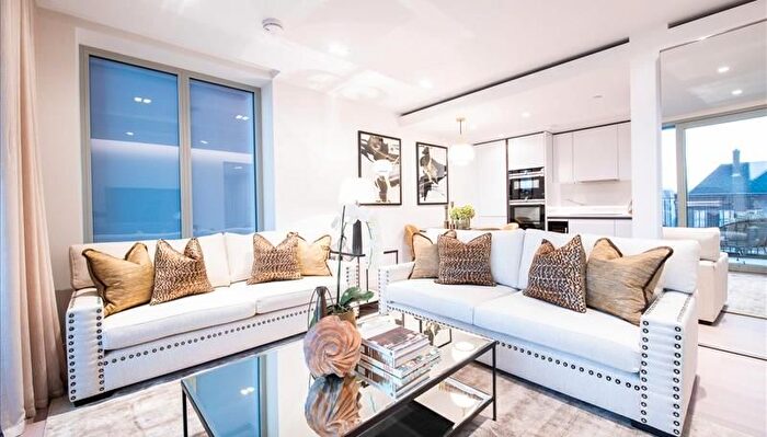 2 Bedroom Property To Rent In Garrett Mansions, London, W2