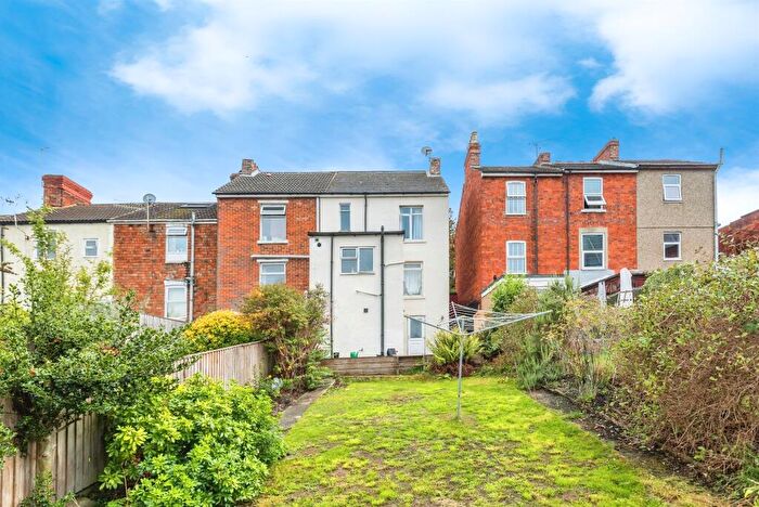 3 Bedroom End Of Terrace House For Sale In Radnor Street, Swindon, SN1