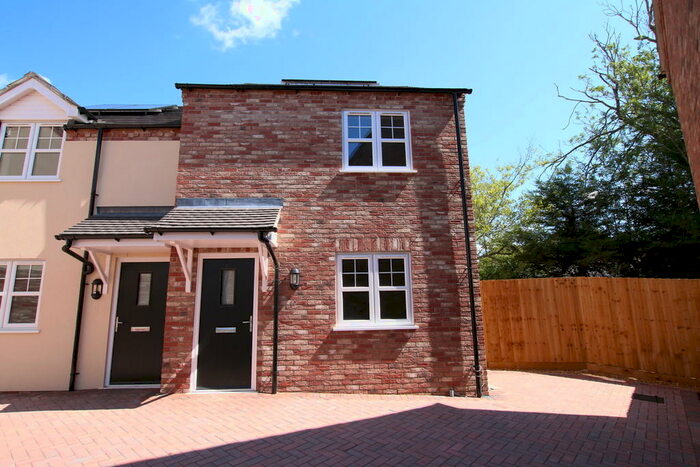 3 Bedroom Semi-Detached House To Rent In Pilgrims Close, March, PE15