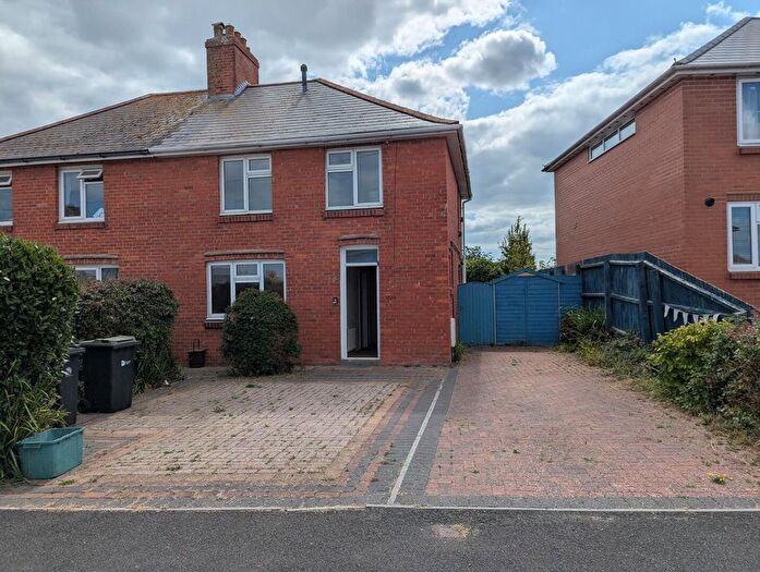 3 Bedroom Semi Detached House For Sale In Kitchener Road, Weymouth, DT4