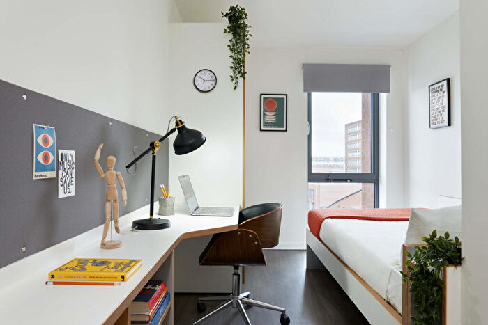 1 Bedroom Private Hall To Rent In Broad Lane, S1