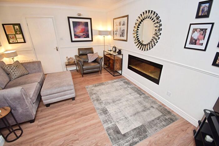 4 Bedroom Detached House For Sale In Upperfield Way, Morrisons Estate, Binley, Coventry, CV3