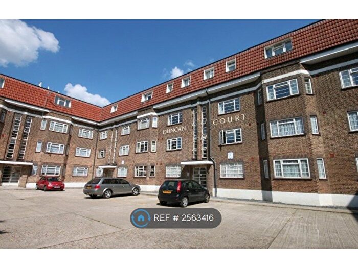 2 Bedroom Flat To Rent In Duncan Court, London, N21