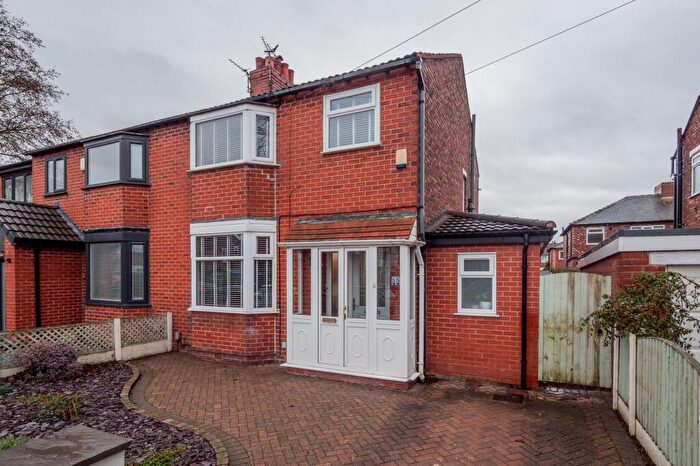 3 Bedroom Semi Detached House For Sale In Gorse Avenue, Stretford, M32