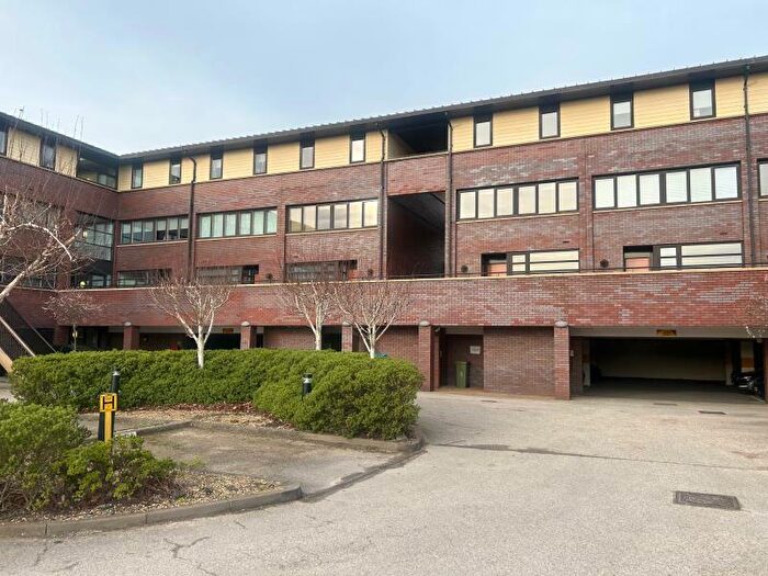 3 Bedroom Town House To Rent In Campbell Park, Central Milton Keynes, MK9