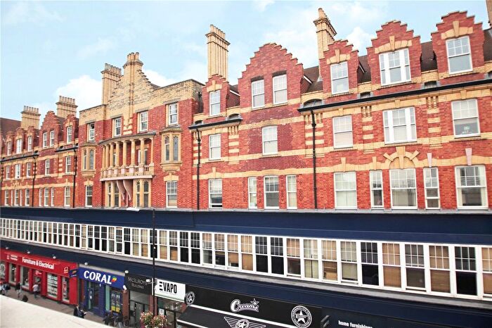 1 Bedroom Flat To Rent In Mcilroys Building, Oxford Road, Reading, Berkshire, RG1