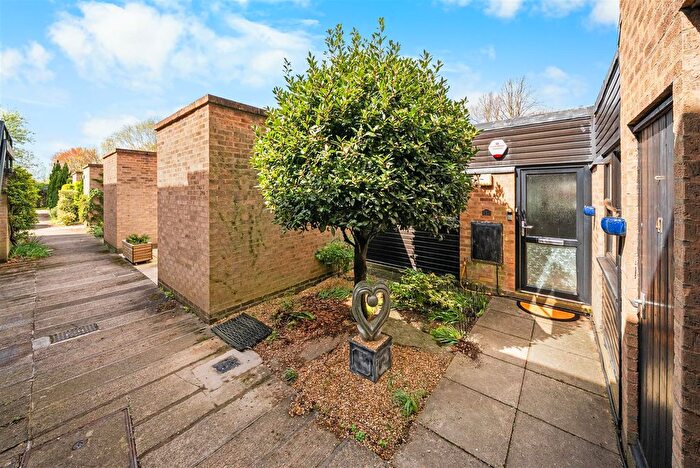 4 Bedroom Bungalow For Sale In Ouse Lea, York, YO30