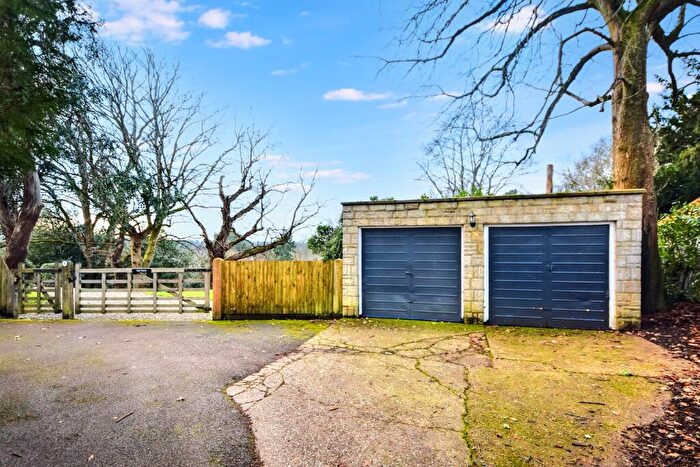 3 Bedroom Detached Bungalow For Sale In Ford Lane, Farnham, Surrey, GU10