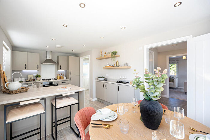 4 Bedroom Detached House For Sale In Bayes Avenue, Coggeshall, Essex, CO6