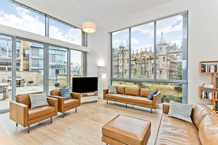 2 Bedroom Flat For Sale In / Donaldson Crescent, Wester Coates, Edinburgh, EH12