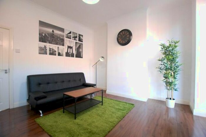 3 Bedroom Terraced House To Rent In Shoreham Street, Sheffield, S2