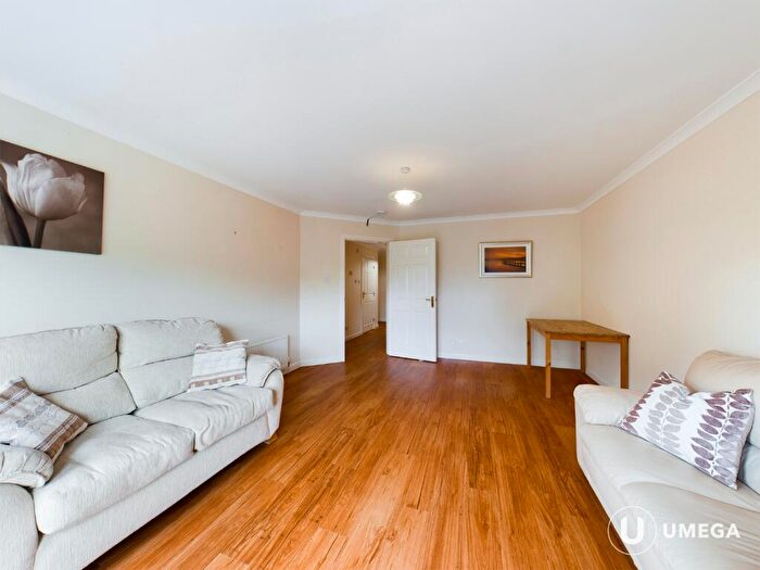 2 Bedroom Apartment To Rent In Maxwell Street, Morningside, Edinburgh, EH10