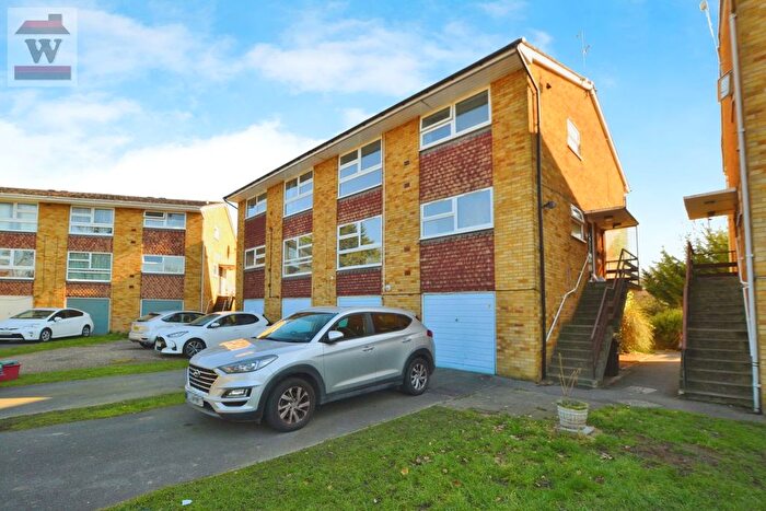 2 Bedroom Maisonette To Rent In Thistleworth Close, Osterley, TW7