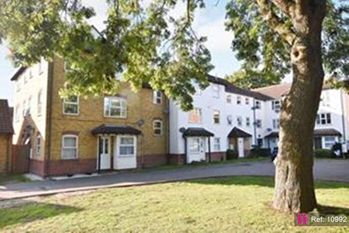 1 Bedroom Apartment To Rent In Armiger Way, Witham, CM8