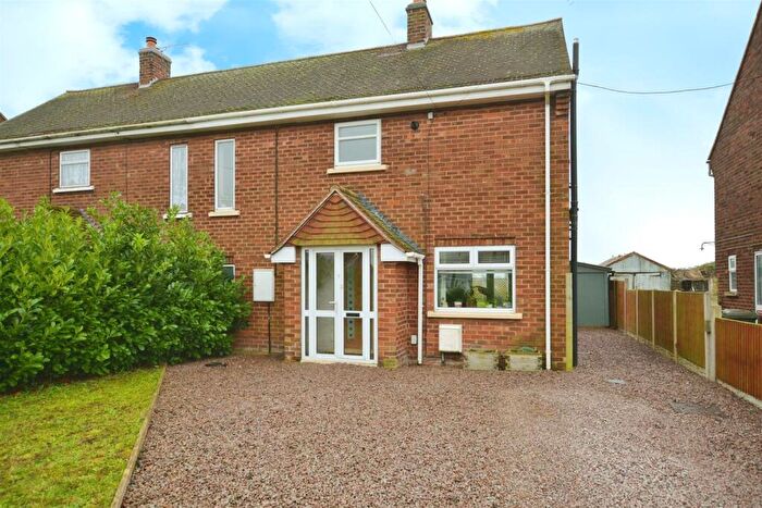 2 Bedroom Semi-Detached House For Sale In Lodge Lane, Flixborough, Scunthorpe, DN15