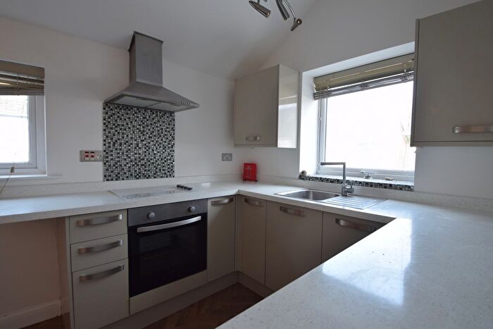 1 Bedroom Flat To Rent In Elm Street, Roath, CF24