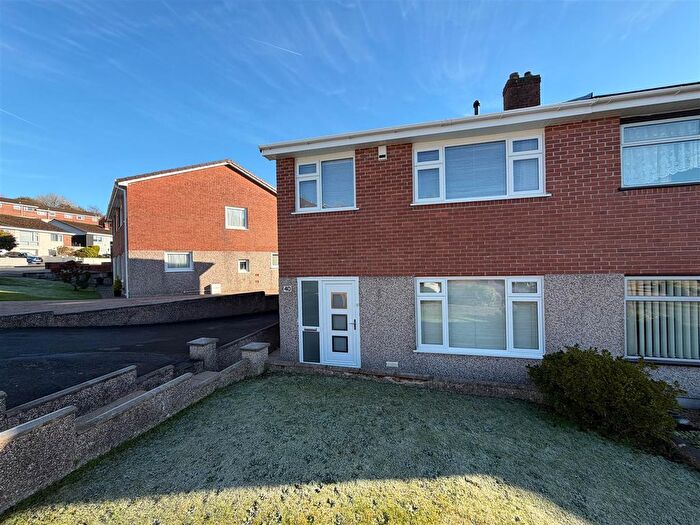 3 Bedroom Semi-Detached House For Sale In Plympton, Plymouth, PL7