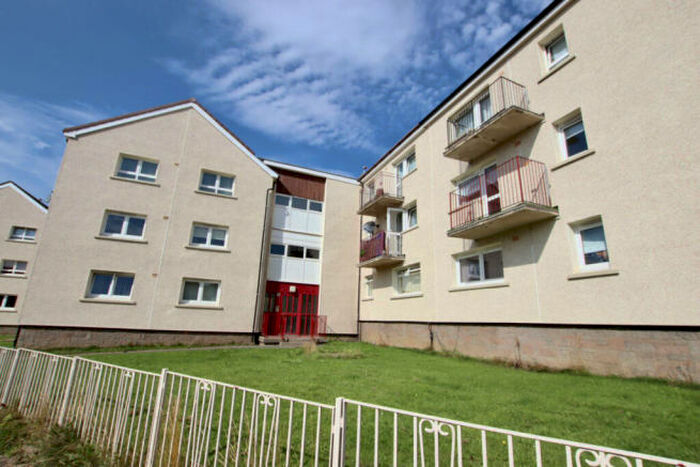 2 Bedroom Flat To Rent In Hunter Street, Airdrie, ML6
