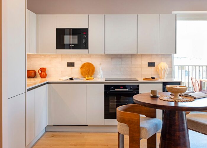 1 Bedroom Flat To Rent In Duxford Tower, East Drive, Colindale, NW9