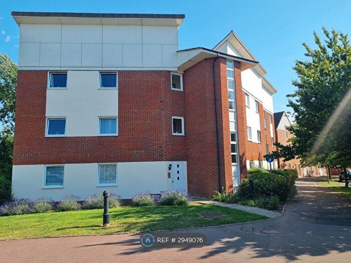 2 Bedroom Flat To Rent In Eddington Crescent, Welwyn Garden City, AL7