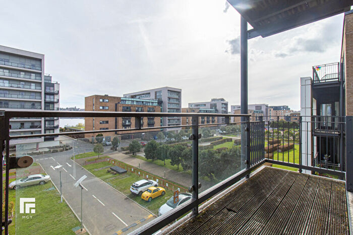 2 Bedroom Apartment To Rent In Kilcredaun House, Prospect Place, Cardiff Bay, CF11