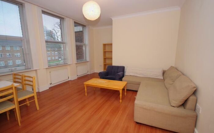 2 Bedroom Flat To Rent In High Road, East Finchley, N2