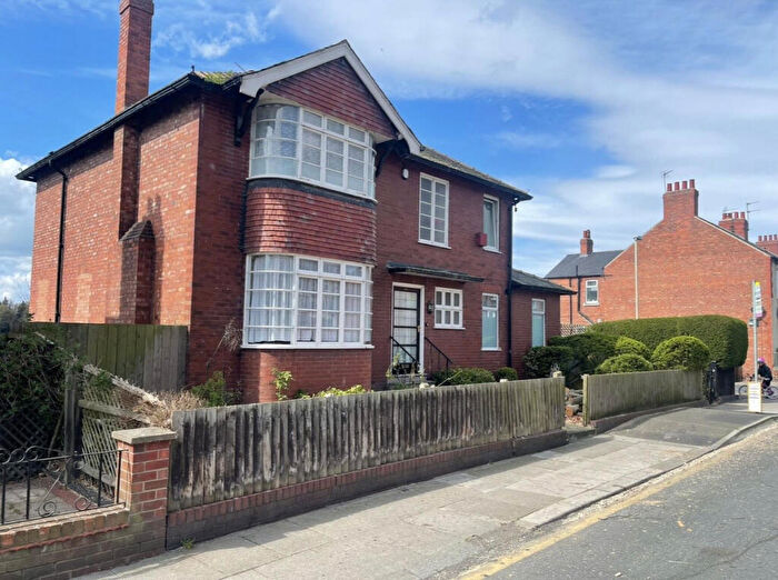 4 Bedroom Detached House For Sale In Clifton Road, Darlington, DL1