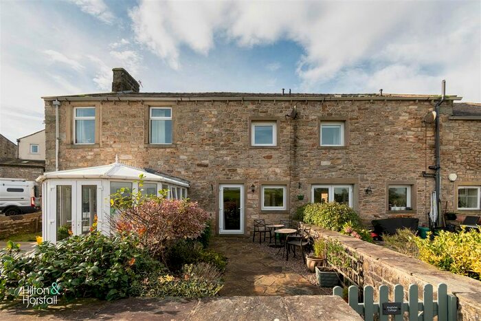 2 Bedroom Cottage For Sale In Kingfisher Cottage, Lanehouse, Trawden, BB8