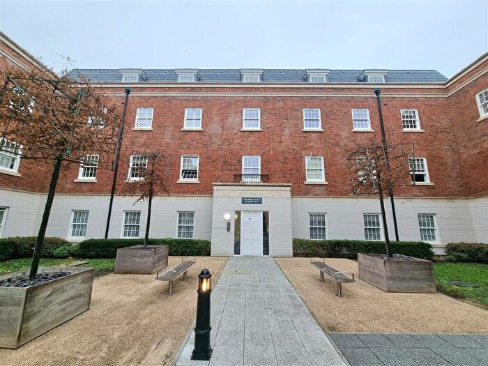 1 Bedroom Flat For Sale In Weevil Lane, Clarence Marina, Gosport, PO12