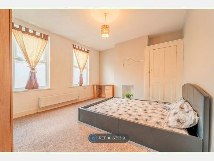 3 Bedroom Terraced House To Rent In Thanet Road, Erith, DA8